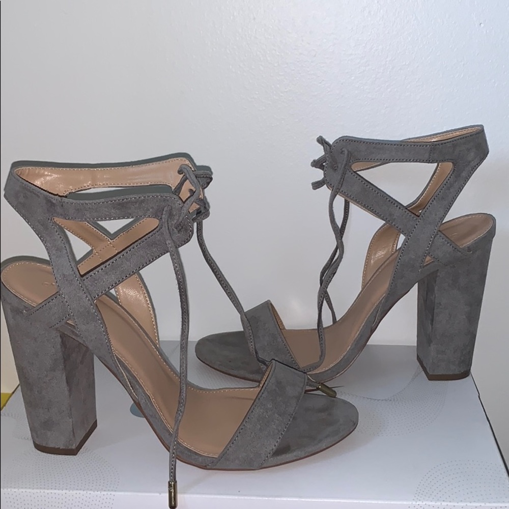 Cute block heel sandals!